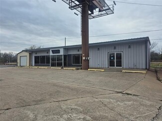 Plus de détails pour 403 S Chouteau Ave, Chouteau, OK - Local commercial à vendre