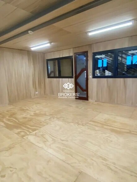 Bureau dans Bègles à louer - Photo de l’immeuble – Image 2 sur 36
