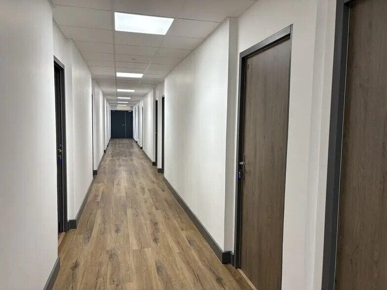 Bureau dans Orléans à louer - Photo intérieure – Image 2 sur 9