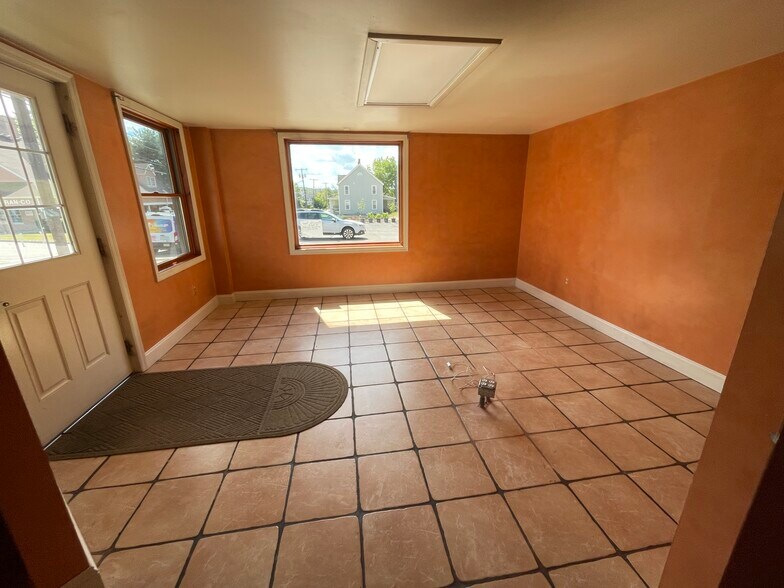 59 E Main St, Sussex, NJ à louer - Photo de l’immeuble – Image 2 sur 14