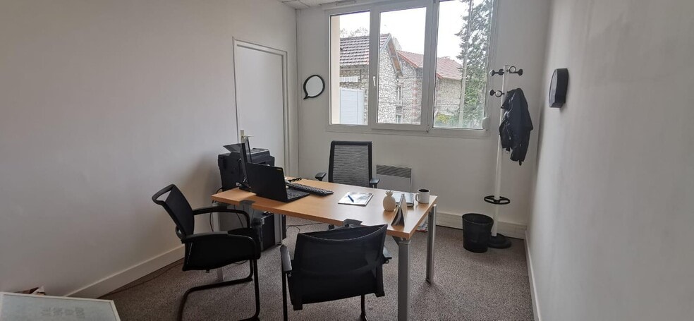 11 Bis Rue Félix Poyez, Melun à louer - Photo de l’immeuble – Image 2 sur 6