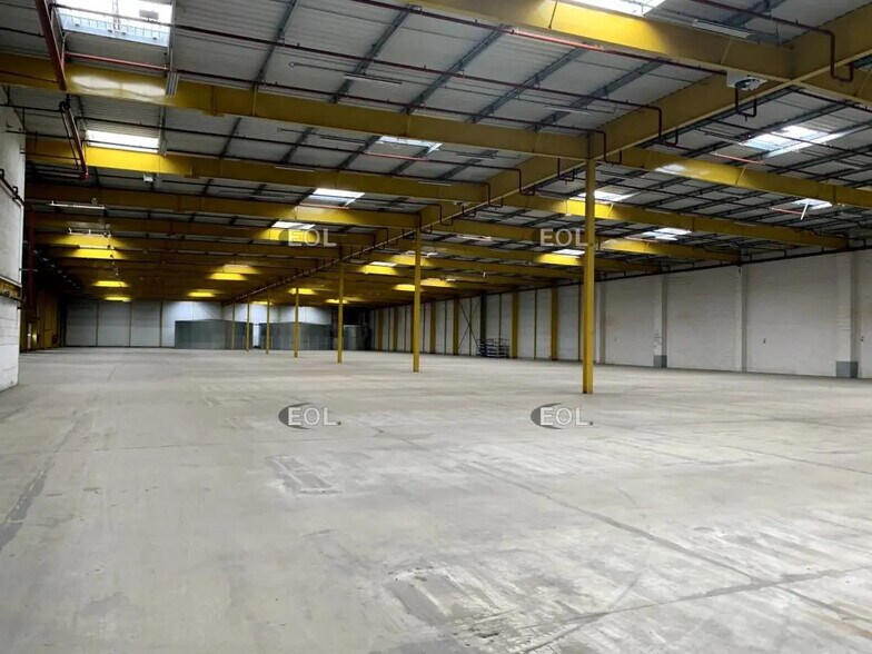 2-4 Rue Des Châtaigniers, Ormes à louer - Photo de l’immeuble – Image 2 sur 4