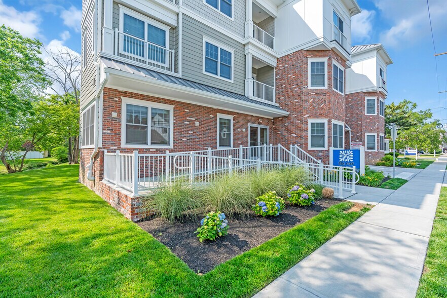 33 Union Ave, Manasquan, NJ à vendre - Photo de l’immeuble – Image 2 sur 80