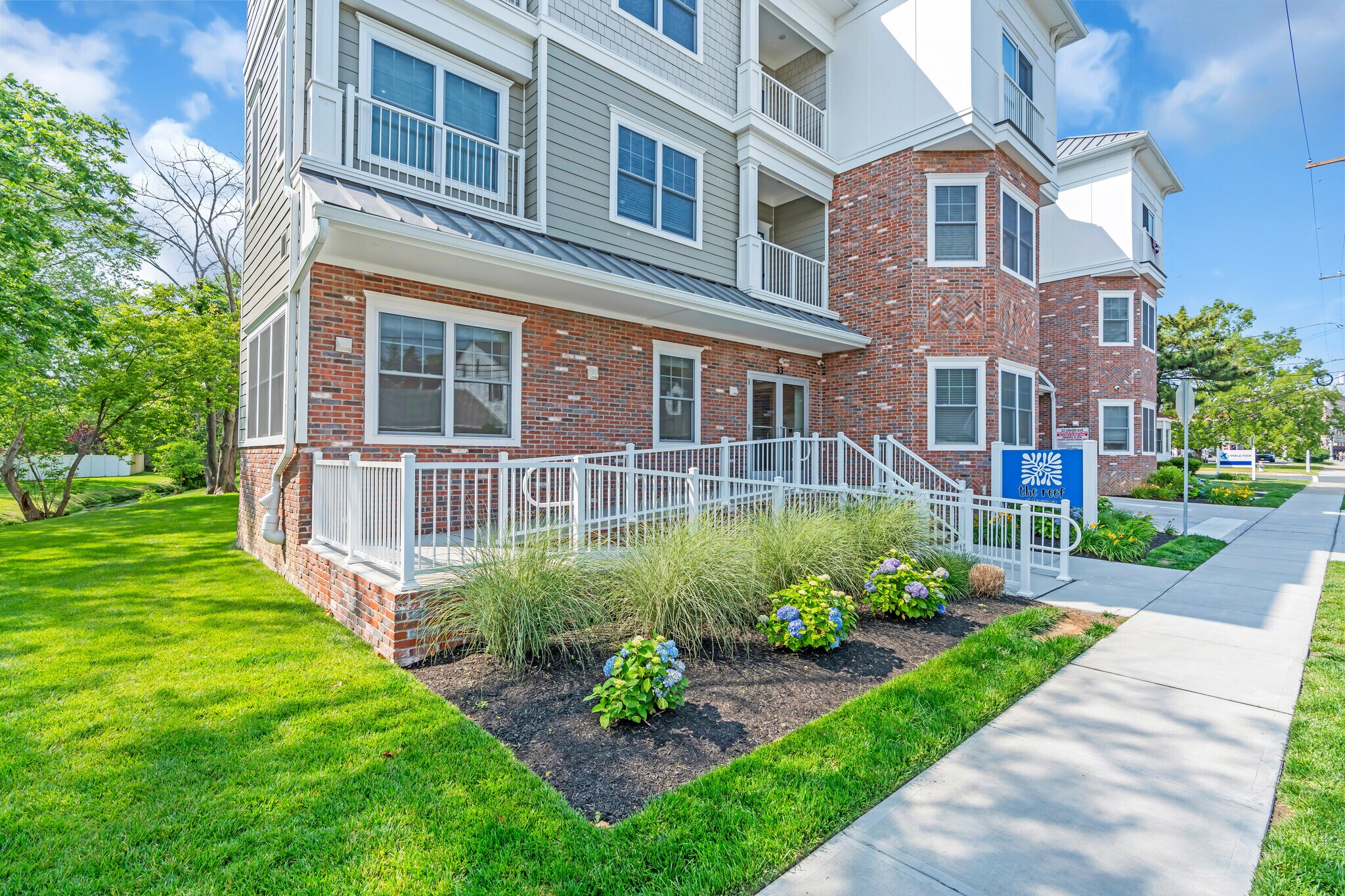 33 Union Ave, Manasquan, NJ à vendre Photo de l’immeuble– Image 1 sur 112