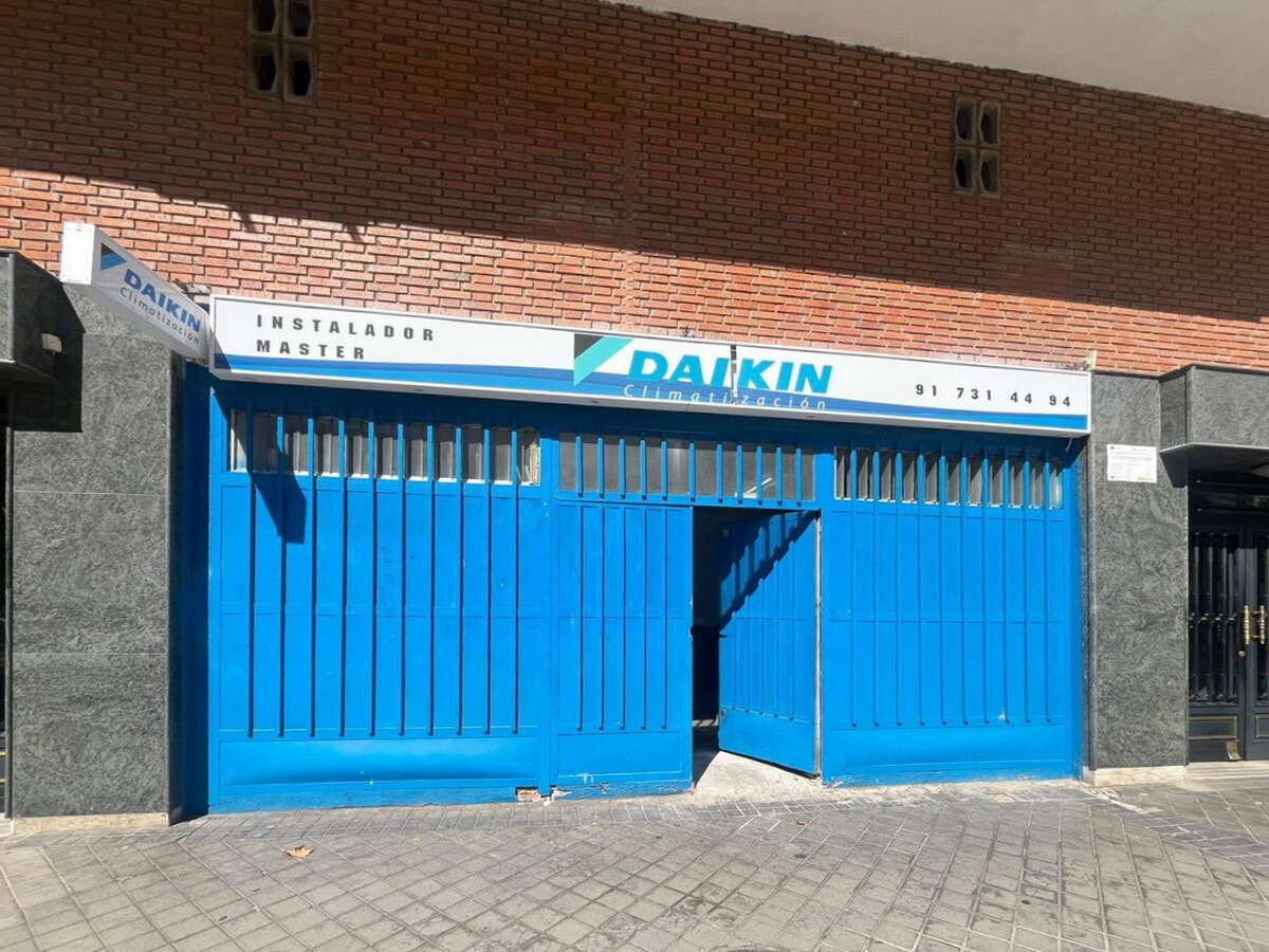 Madrid, MAD 28035 - Lot 12 - - Photo intérieure - Image 1 of 12