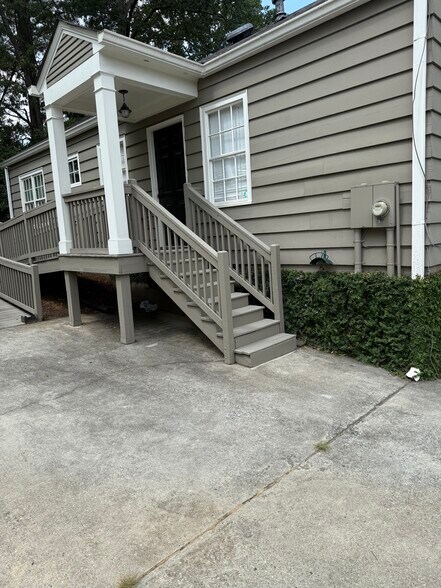 1991 Rockledge Rd NE, Atlanta, GA à vendre - Photo de l’immeuble – Image 3 sur 12