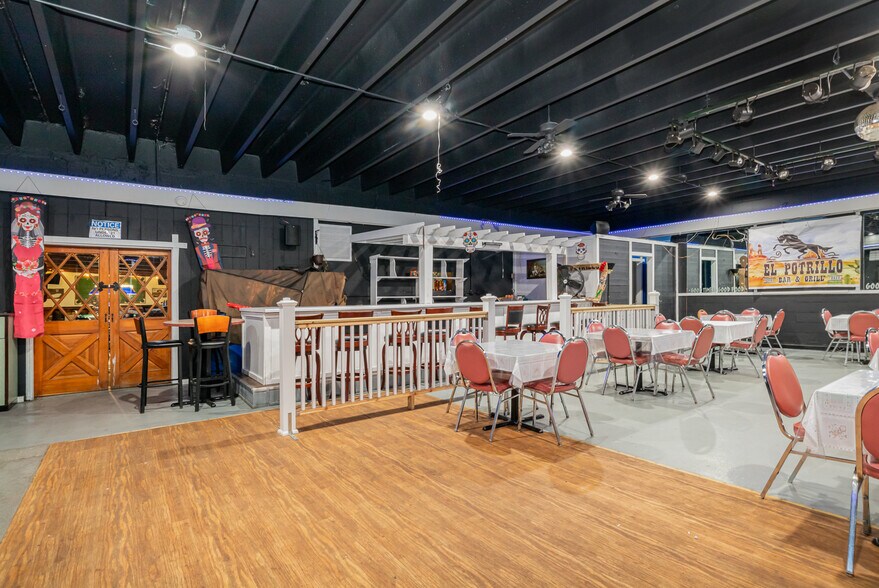 2715 W Ridge Rd, Gary, IN à louer - Photo intérieure – Image 2 sur 7