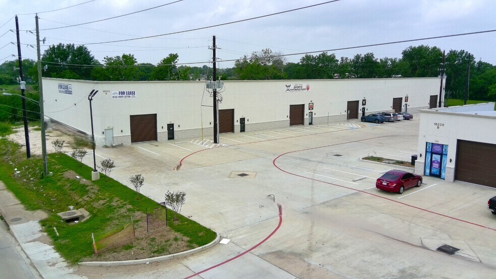 16230 W Bellfort St, Sugar Land, TX à louer - Photo de l’immeuble – Image 2 sur 32