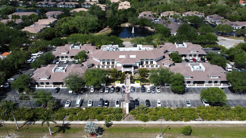 24860 S Tamiami Trl, Bonita Springs, FL à louer - Photo de l’immeuble – Image 1 sur 10