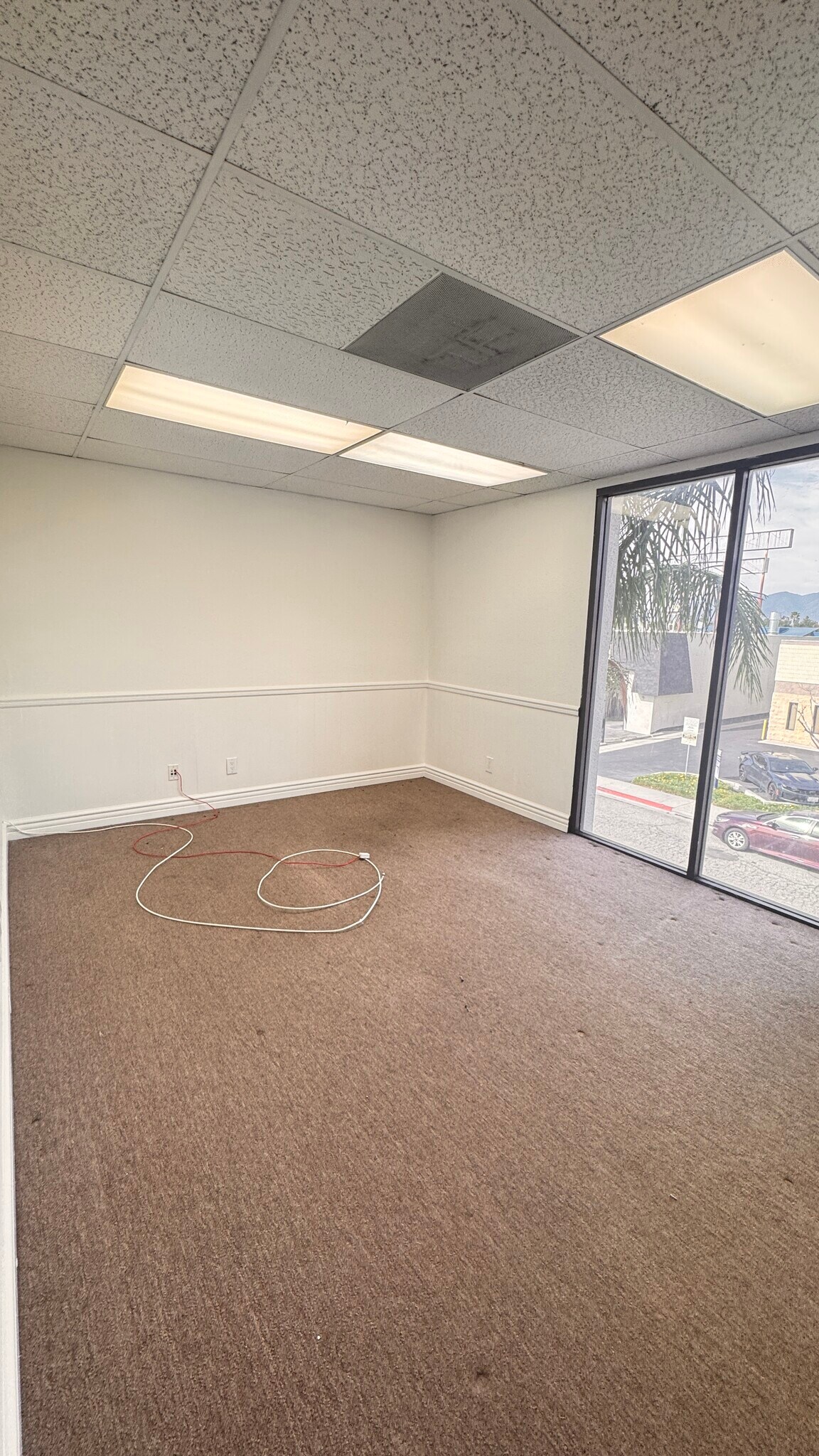 435 W Orange Show Ln, San Bernardino, CA à louer Photo de l’immeuble– Image 1 sur 4