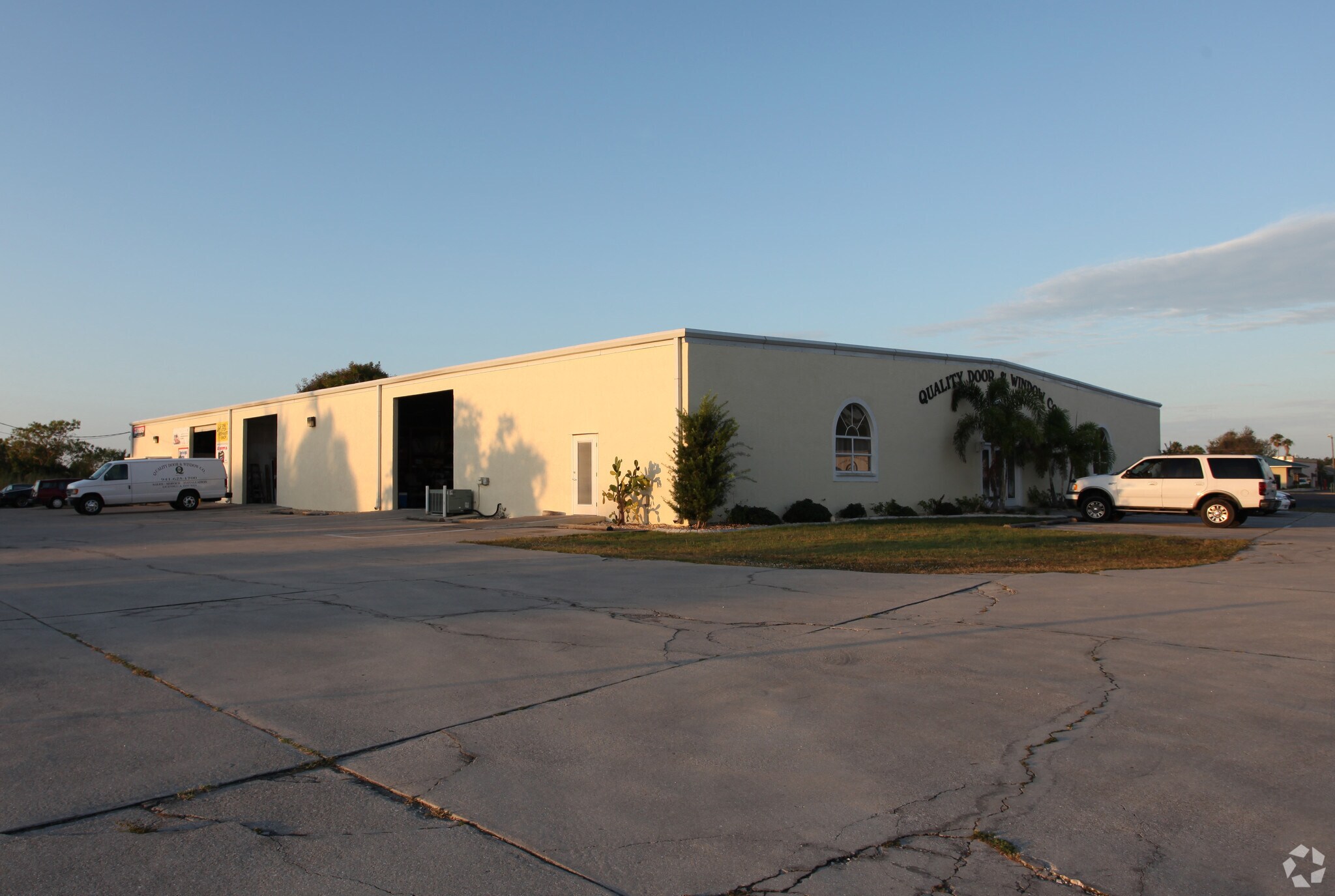 23245 Harbor View Rd, Port Charlotte, FL à louer Photo principale– Image 1 sur 4