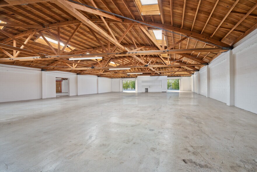 5142-5148 W Jefferson Blvd, Los Angeles, CA à louer - Photo intérieure – Image 2 sur 8