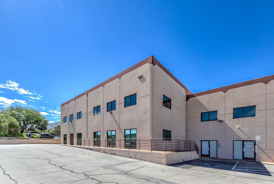 141 Cassia Way, Henderson, NV à vendre - Photo de l’immeuble – Image 2 sur 11