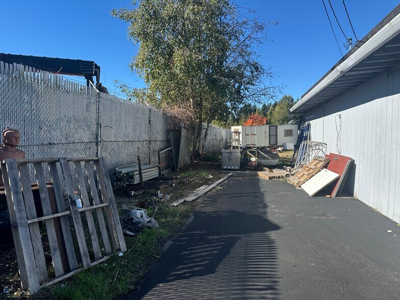 5720 112th St E, Puyallup, WA à vendre - Photo de l’immeuble – Image 2 sur 4