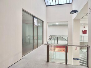 Bureaux/Local commercial dans Granollers, Barcelona à louer Photo de l’immeuble– Image 1 sur 3