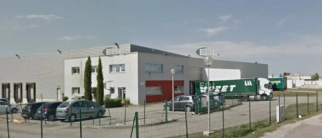 Plus de détails pour Industriel/Logistique à louer
