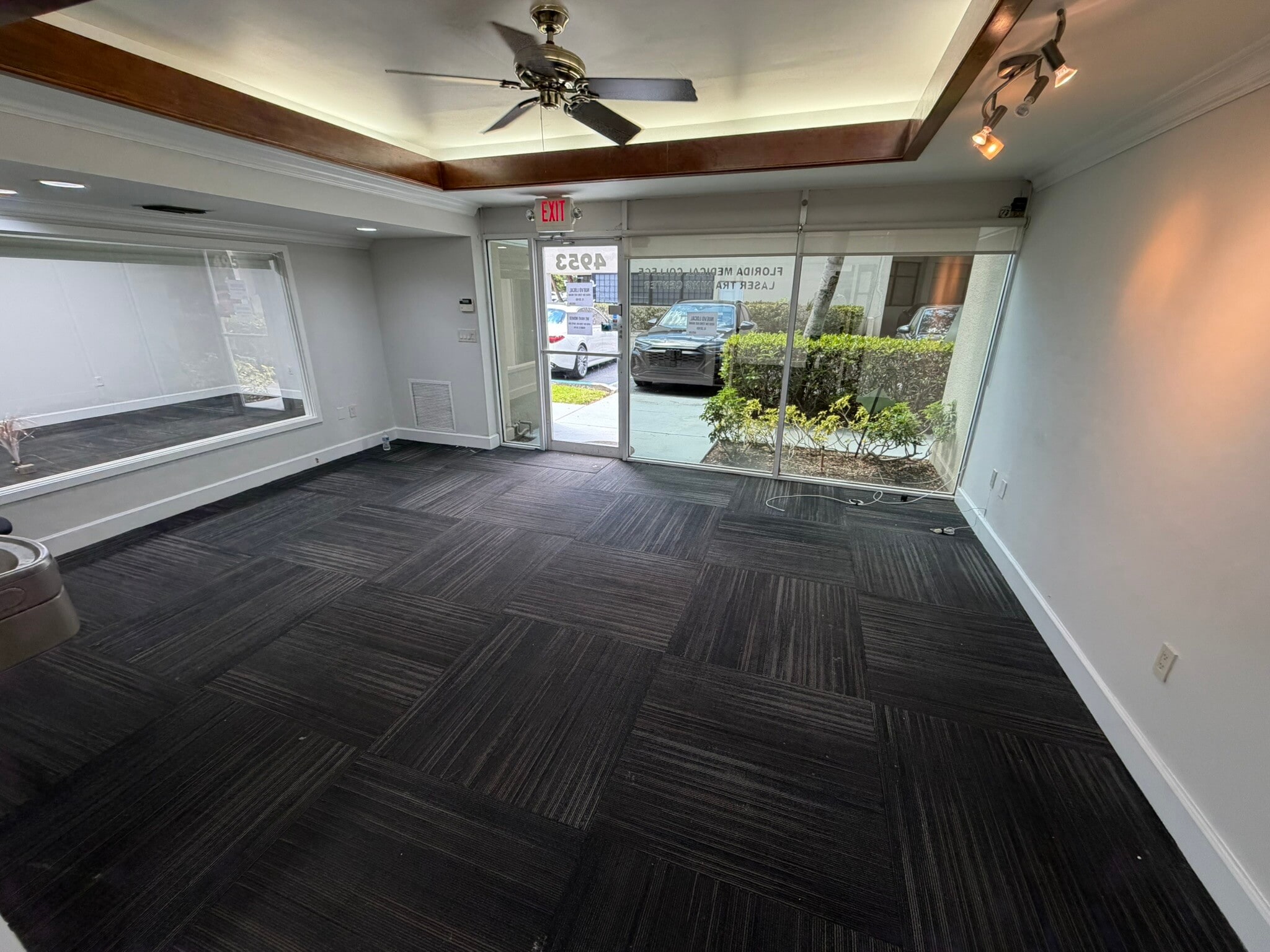 4949-4993 SW 74th Ct, Miami, FL à louer Photo intérieure– Image 1 sur 5