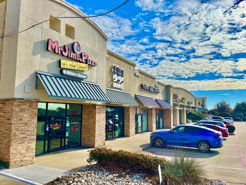 S Cooper St, Mansfield, TX à louer - Photo de l’immeuble – Image 3 sur 13