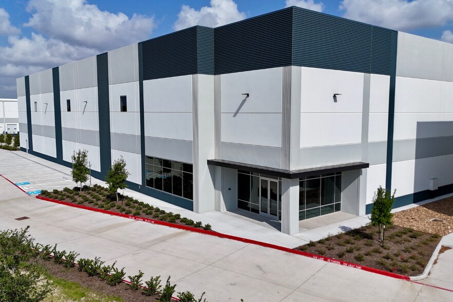 830 Fallbrook Dr, Houston, TX à vendre - Photo de l’immeuble – Image 3 sur 9