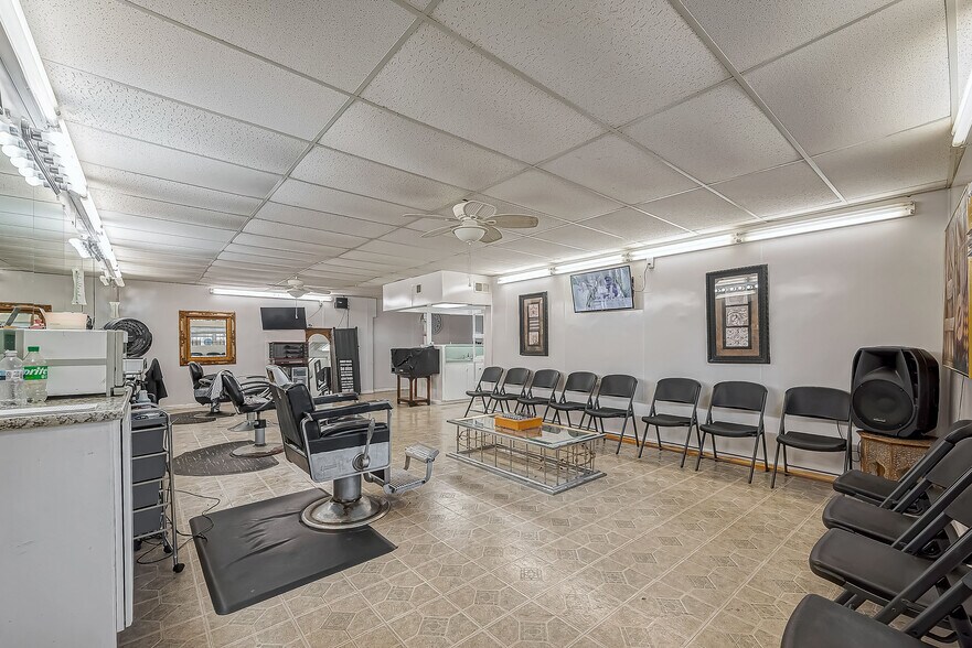 2329 Cedar Dr, La Marque, TX à vendre - Photo de l’immeuble – Image 3 sur 10