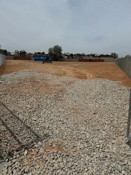 1376 N McQueen Rd, Gilbert, AZ à louer - Photo de l’immeuble – Image 3 sur 6