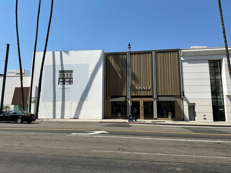 9549-9551 Wilshire Blvd, Beverly Hills, CA à louer - Photo de l’immeuble – Image 2 sur 10