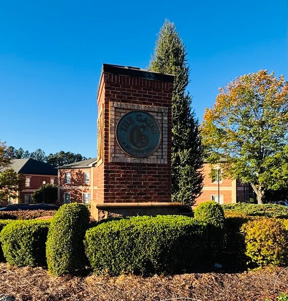 4080 McGinnis Ferry Rd, Alpharetta, GA à vendre - Photo de l’immeuble – Image 1 sur 3