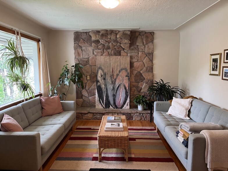 10132/10136 - 87 Avenue NW, Edmonton, AB à vendre - Photo de l’immeuble – Image 2 sur 5