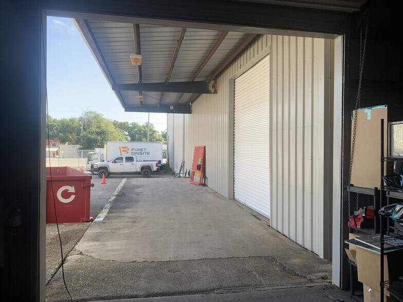 3495 N Alcaniz St, Pensacola, FL à vendre - Photo de l’immeuble – Image 3 sur 12