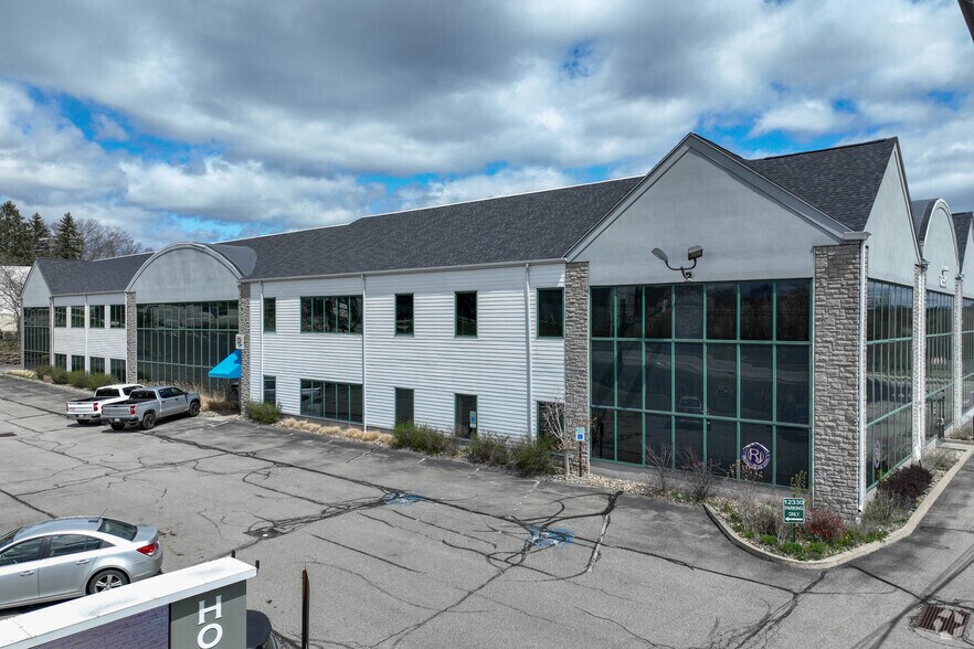 12330 Perry Hwy, Wexford, PA à vendre - Photo principale – Image 1 sur 17