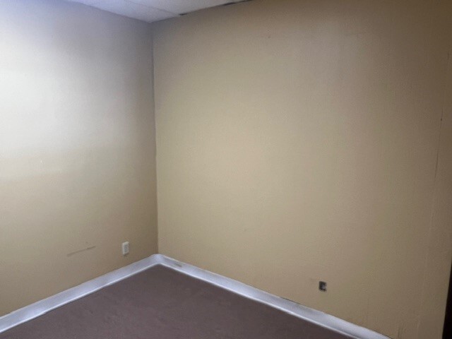 1825 Bigley Ave, Charleston, WV à louer Photo intérieure– Image 1 sur 6