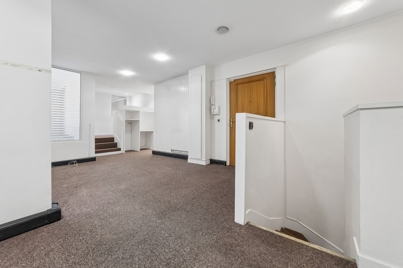 26 Rue Bayard, Paris à louer - Photo intérieure – Image 3 sur 9
