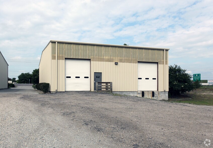 3252 Us-421 Hwy N, Wilmington, NC à vendre - Photo de l’immeuble – Image 2 sur 2