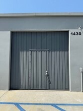 1422-1436 E Borchard Ave, Santa Ana, CA à louer Photo intérieure– Image 1 sur 2