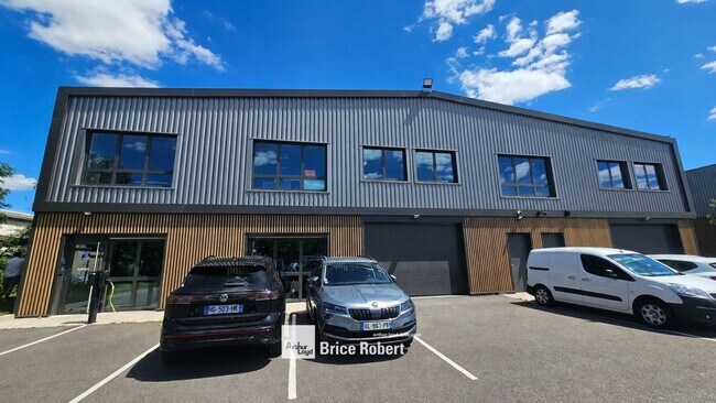 Plus de détails pour 45 Rue Ampère, Chassieu - Local d’activités à vendre