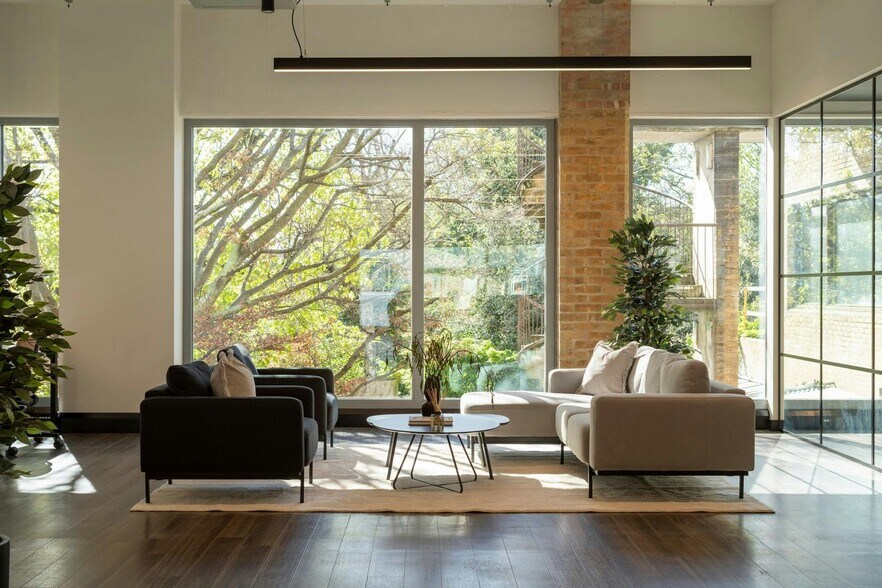 147 Arlington Rd, Londres à louer - Photo de l’immeuble – Image 2 sur 30