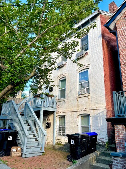 190 Union St, Poughkeepsie, NY à vendre - Photo de l’immeuble – Image 3 sur 18