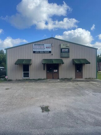 Plus de détails pour 130 Victoria Dr, Moss Bluff, LA - Industriel/Logistique à vendre