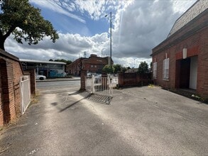 536 Valley Rd, Nottingham à louer Photo de l’immeuble– Image 2 sur 8