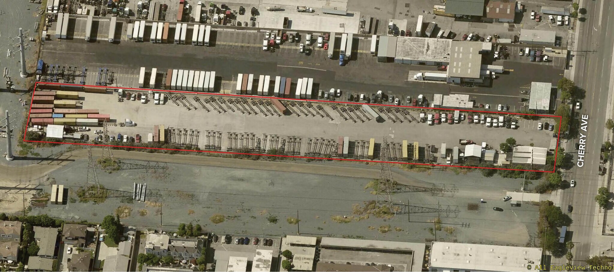6901 Cherry Ave, Long Beach, CA à louer Aérien– Image 1 sur 2