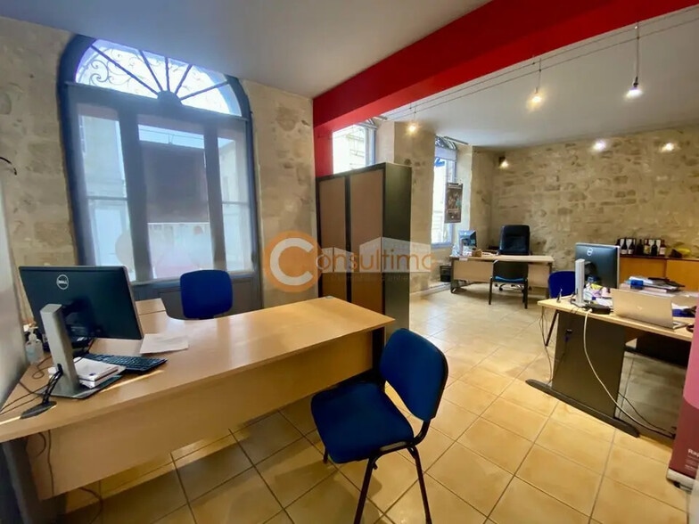 Local commercial dans Libourne à louer - Photo de l’immeuble – Image 3 sur 5