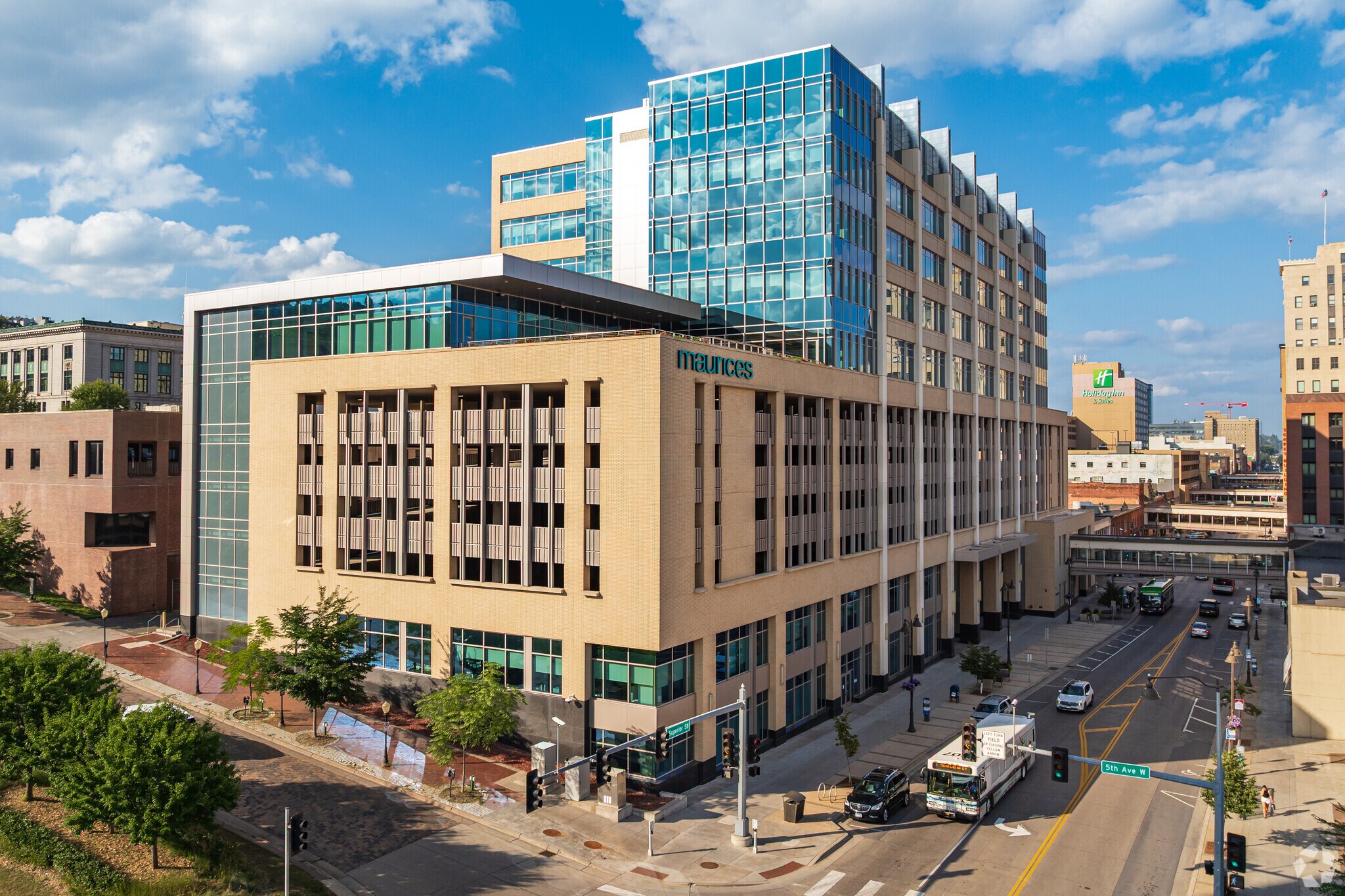 425 W Superior St, Duluth, MN à louer Photo principale– Image 1 sur 12