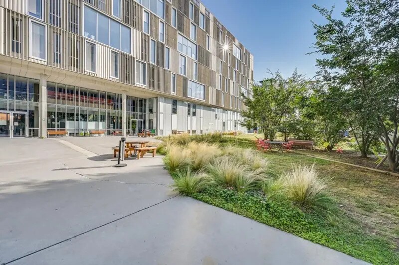 170 Avenue Jean Jaurès, Lyon à louer - Photo de l’immeuble – Image 1 sur 14