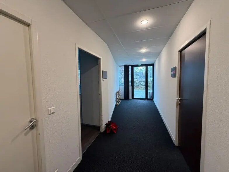 Bureau dans Floirac à louer - Photo intérieure – Image 3 sur 7