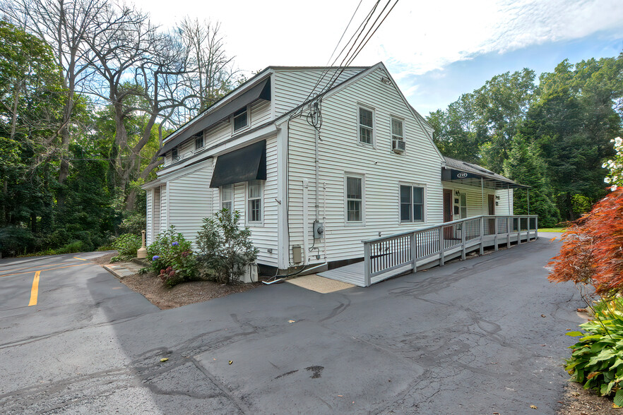 159 Hartford Ave E, Mendon, MA à vendre - Photo de l’immeuble – Image 3 sur 20