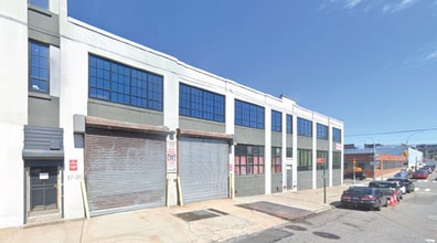 33-00 47th Ave, Long Island City, NY à louer Photo de l’immeuble– Image 1 sur 3