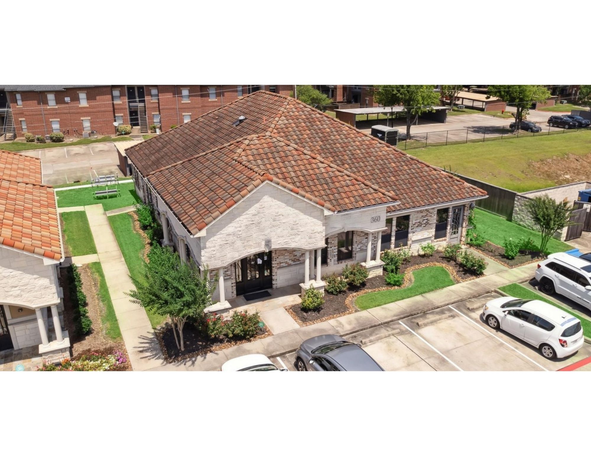 360 E Medical Center Blvd, Webster, TX à vendre Photo de l’immeuble– Image 1 sur 37