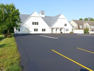 Plus de détails pour 40 Forest Falls Dr, Yarmouth, ME - Bureau à vendre