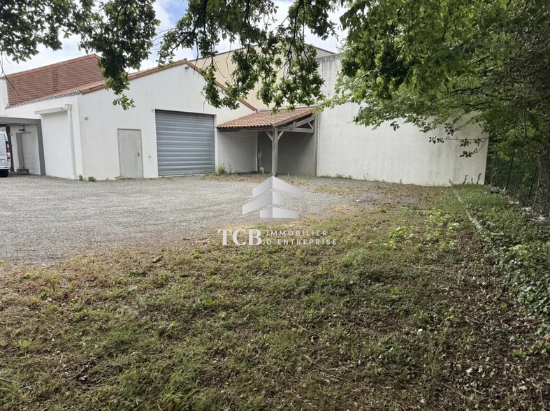 Local d’activités dans Basse-Goulaine à louer - Photo de l’immeuble – Image 1 sur 7