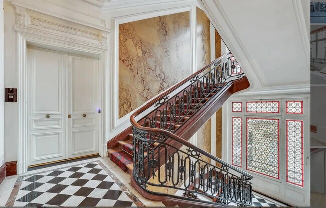 Plus de détails pour 60 Rue Du Faubourg Poissonnière, Paris - Coworking à louer